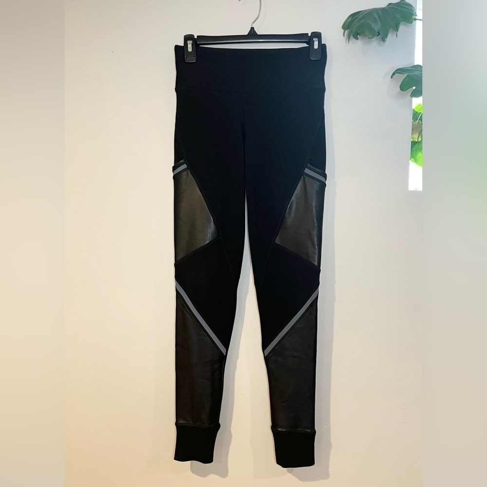 Athleta lined leggings with faux leather detail size XS